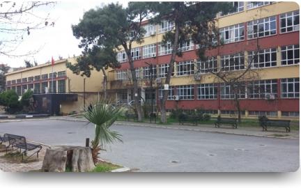 Karşıyaka Lisesi Fotoğrafı